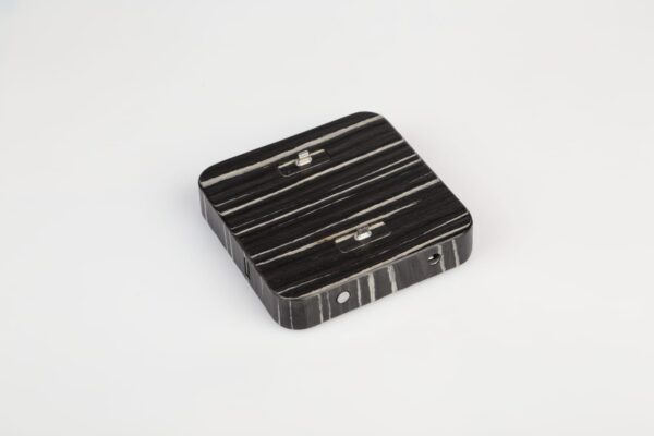 KiwiBox en bois Wengé noir rayé chargeur 2 ports