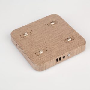 KiwiBox wood Oak charger for SmartPhone 4 port